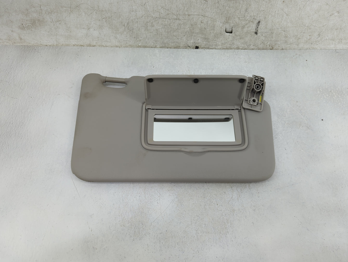 2018-2021 Nissan Kicks Sun Visor Shade Replacement Passenger Right Mirror Fits Fits 2018 2019 2020 2021 OEM Used Auto Parts 