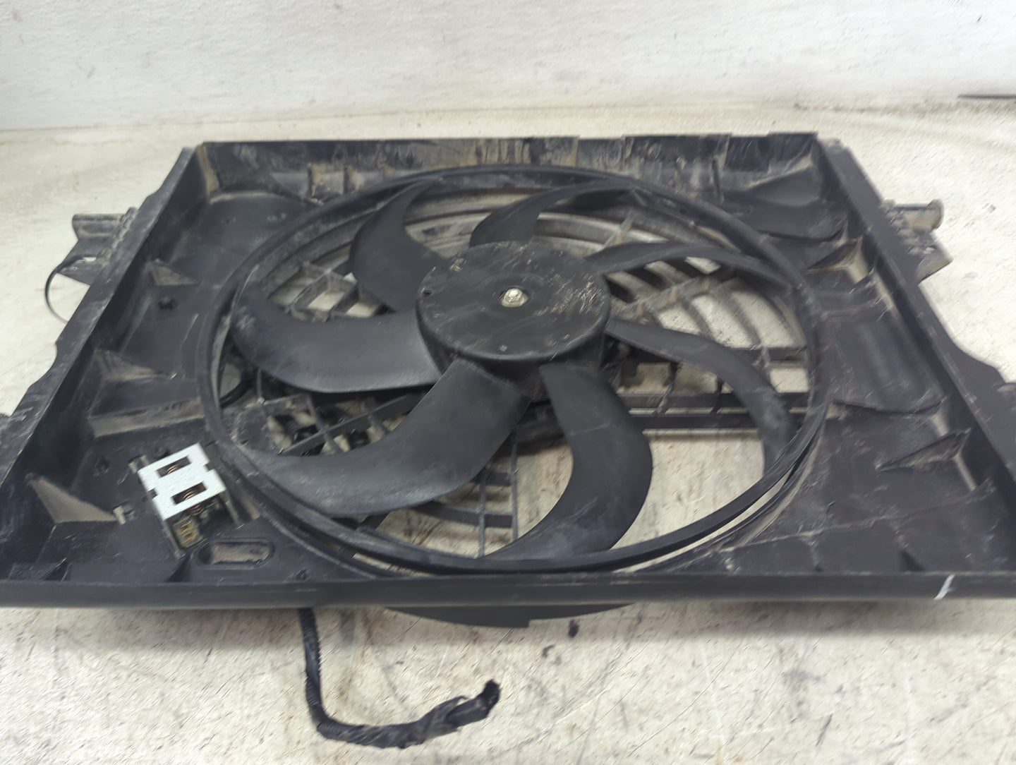 2018-2021 Nissan Kicks Electric Radiator Cooling Fan Motor Assembly P/N:8512/MV3 Fits Fits 2018 2019 2020 2021 OEM Used Auto