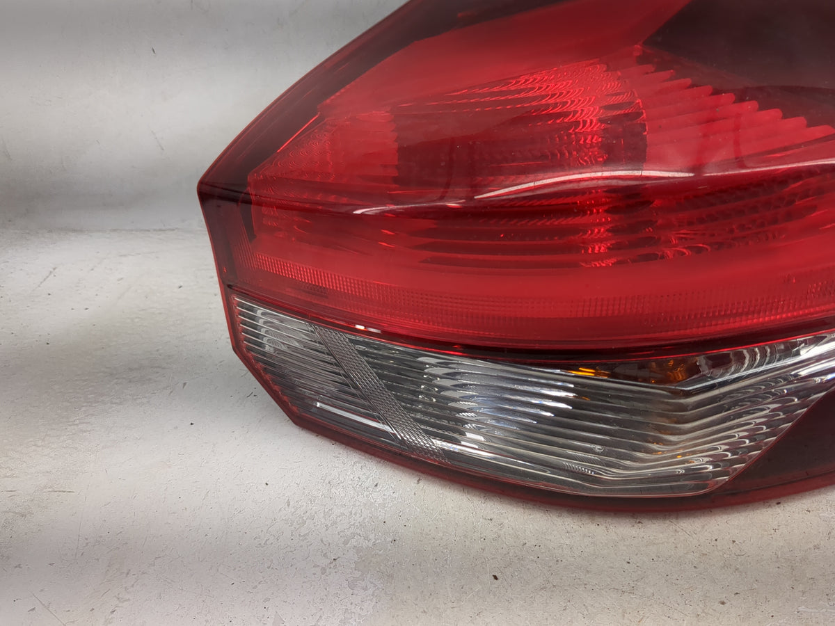 2018-2020 Nissan Kicks Tail Light Assembly Passenger Right OEM P/N:265505RL0A N402600952 Fits Fits 2018 2019 2020 OEM Used A