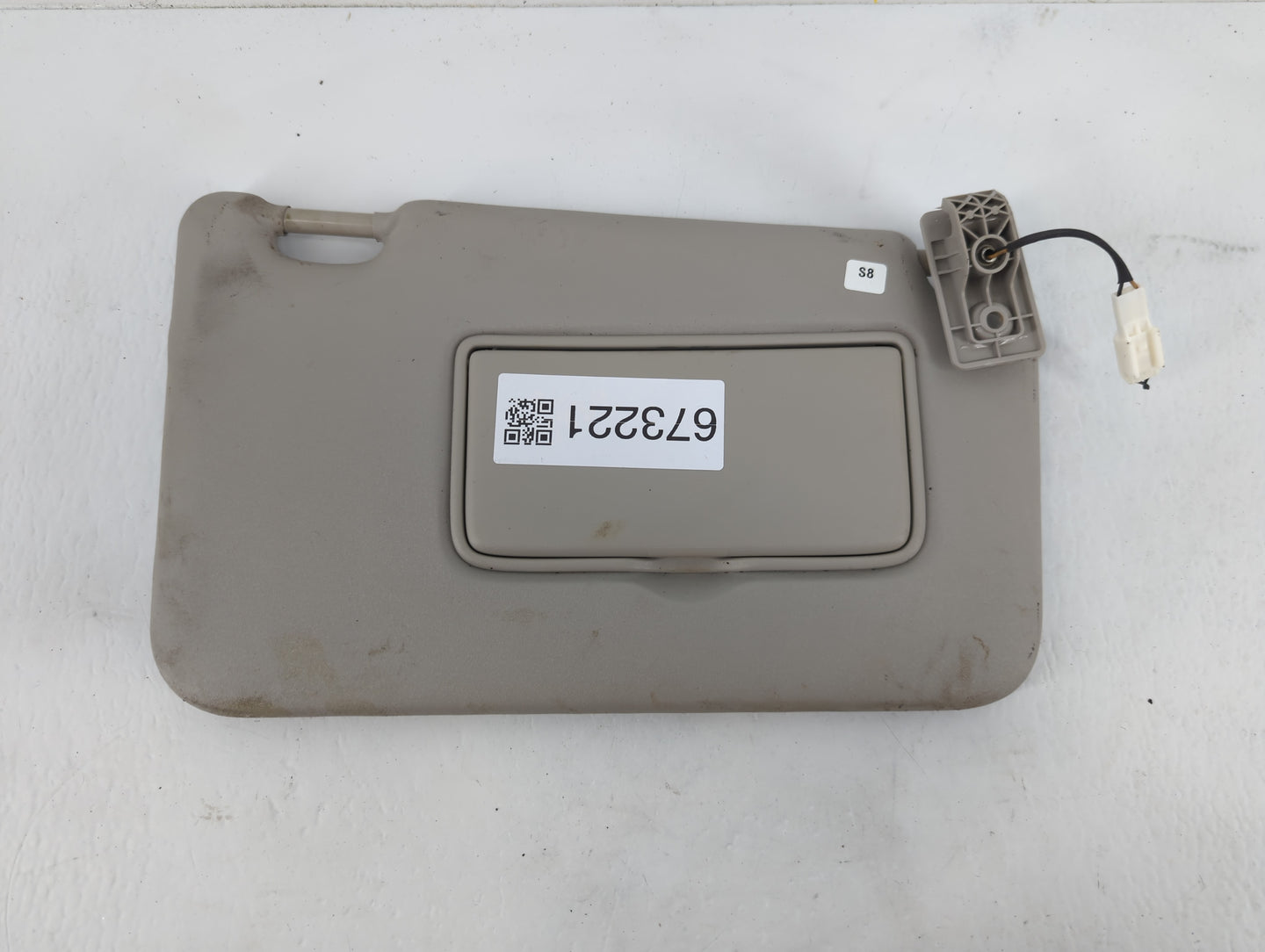 2018-2021 Nissan Kicks Sun Visor Shade Replacement Passenger Right Mirror Fits Fits 2018 2019 2020 2021 OEM Used Auto Parts 