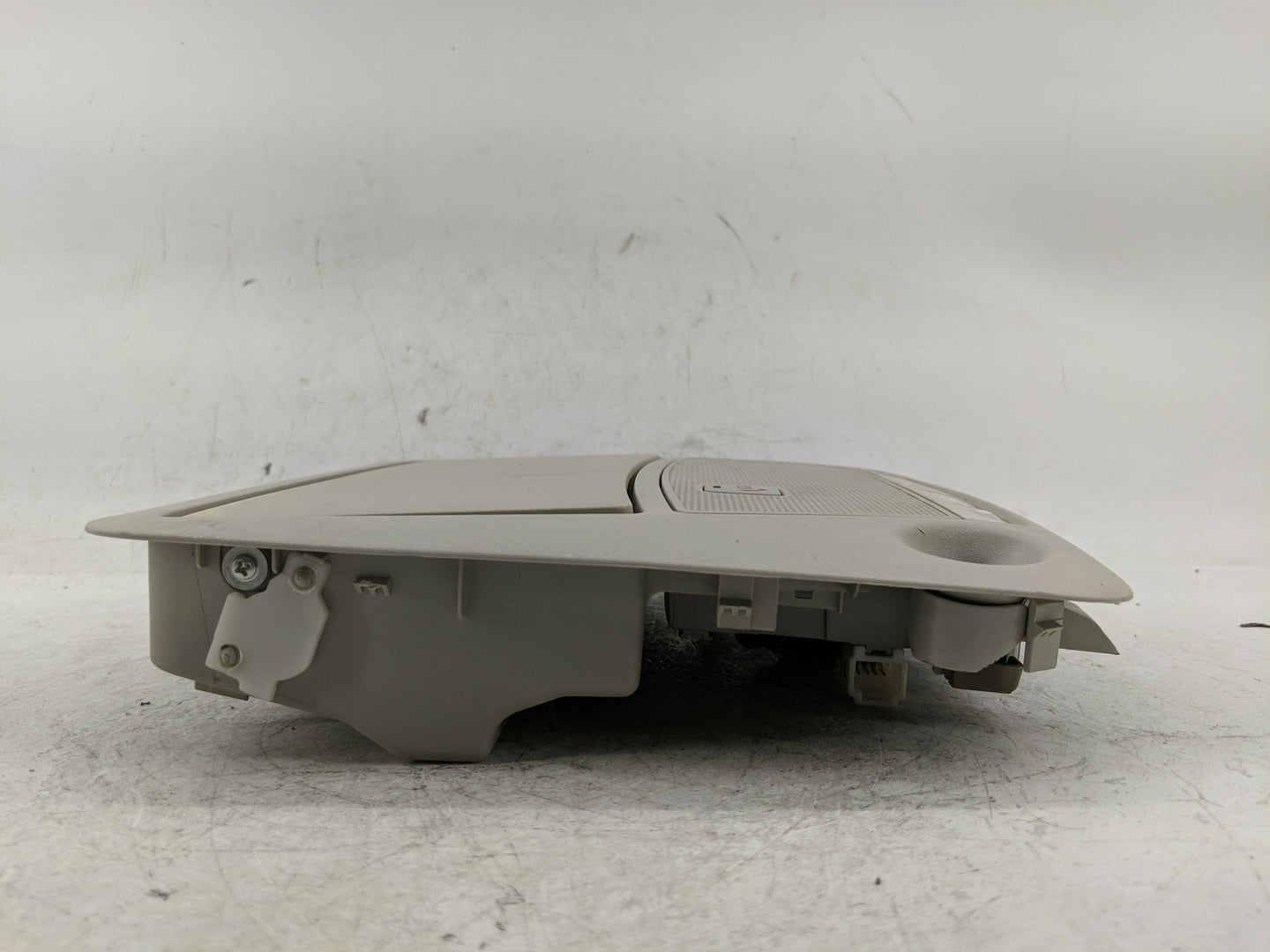 2020 Nissan Leaf Overhead Roof Console - Oemusedautoparts1.com