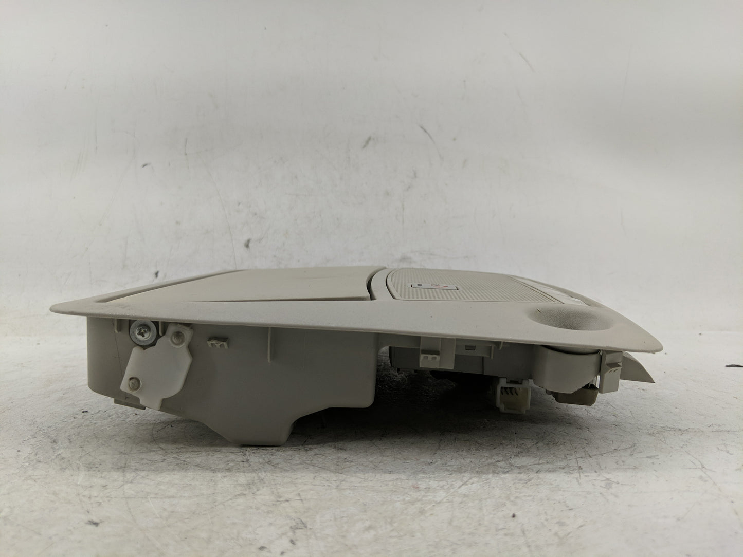 2020 Nissan Leaf Overhead Roof Console - Oemusedautoparts1.com