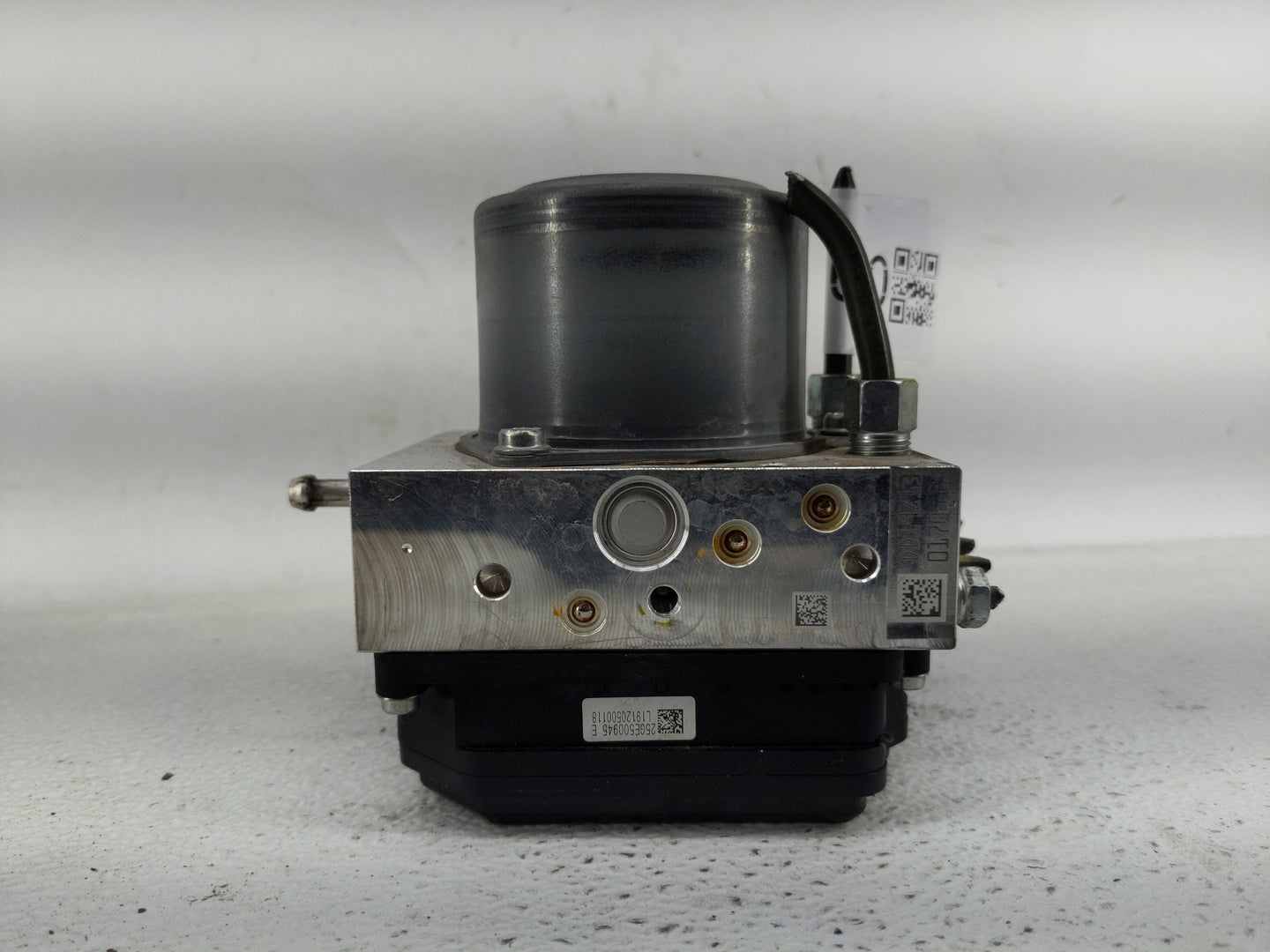 2020-2021 Nissan Leaf ABS Pump Control Module Replacement P/N:47660 6WK5A Fits Fits 2020 2021 OEM Used Auto Parts - Oemuseda