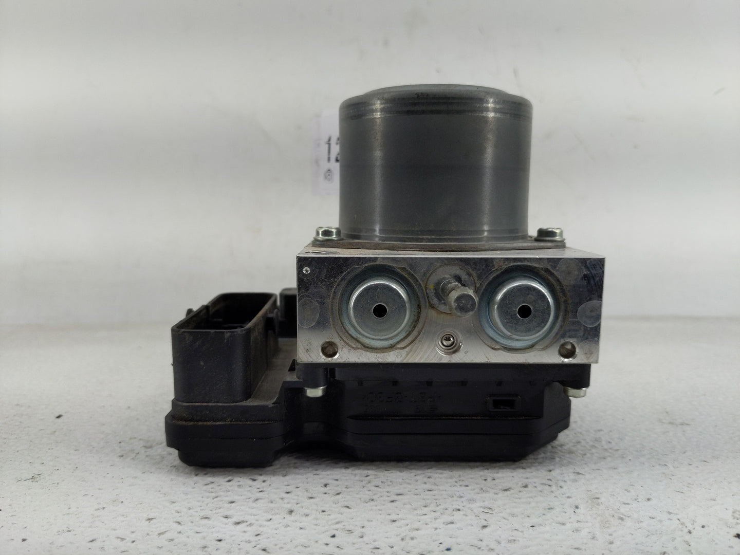 2020-2021 Nissan Leaf ABS Pump Control Module Replacement P/N:47660 6WK5A Fits Fits 2020 2021 OEM Used Auto Parts - Oemuseda