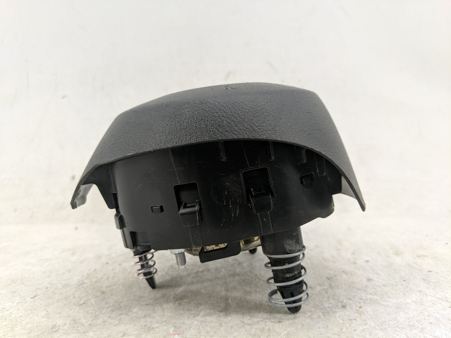 2019-2021 Nissan Leaf Air Bag Driver Left Steering Wheel Mounted - Oemusedautoparts1.com