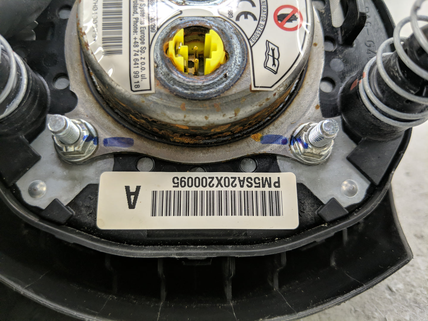 2019-2021 Nissan Leaf Air Bag Driver Left Steering Wheel Mounted - Oemusedautoparts1.com