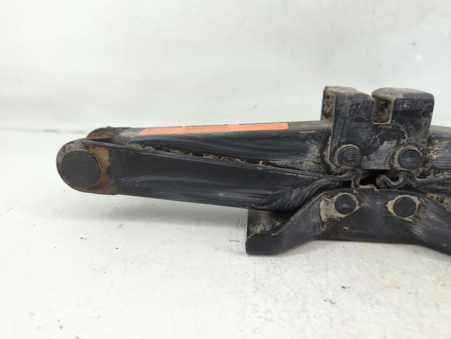 2020 Nissan Maxima Spare Scissor Car Jack - Oemusedautoparts1.com