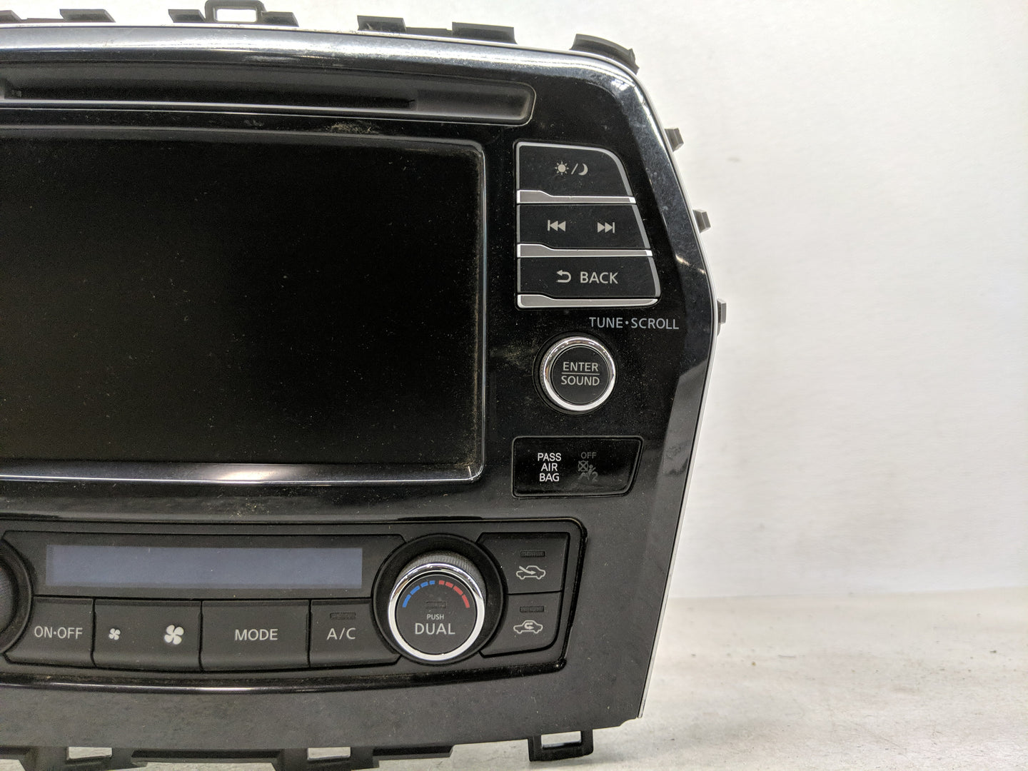 2020 Nissan Maxima Radio AM FM Cd Player Receiver Replacement P/N:9595A-AIVIL42N0 Fits OEM Used Auto Parts - Oemusedautopart