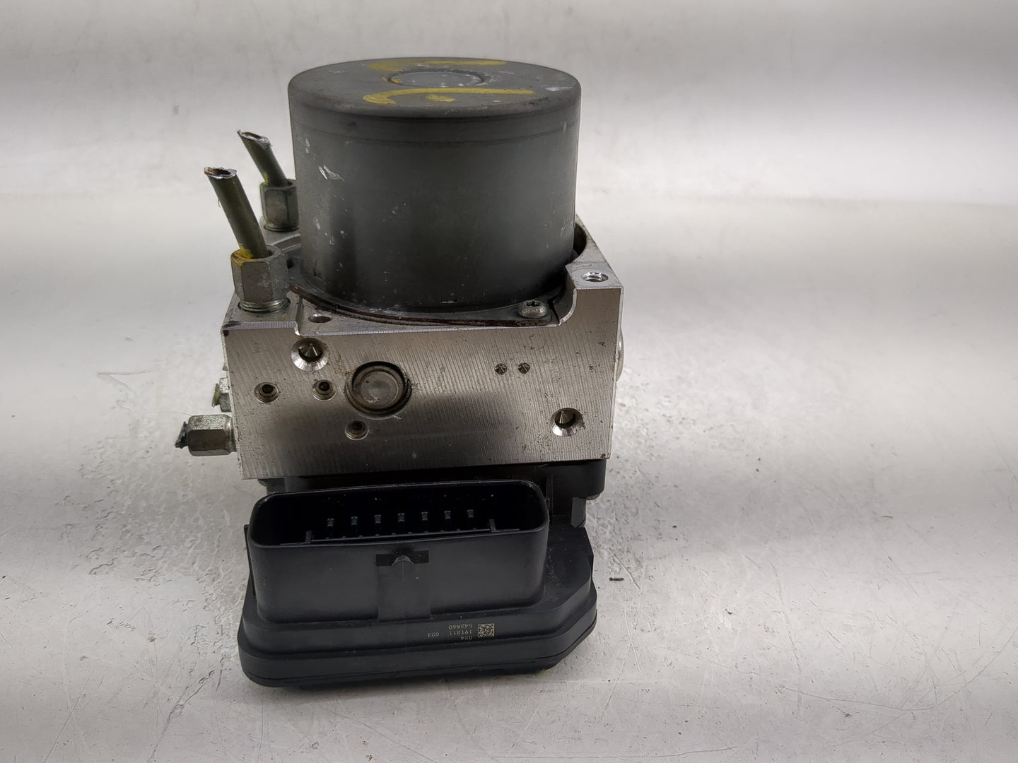 2020 Nissan Maxima ABS Pump Control Module Replacement P/N:47660 9DL0B Fits OEM Used Auto Parts - Oemusedautoparts1.com