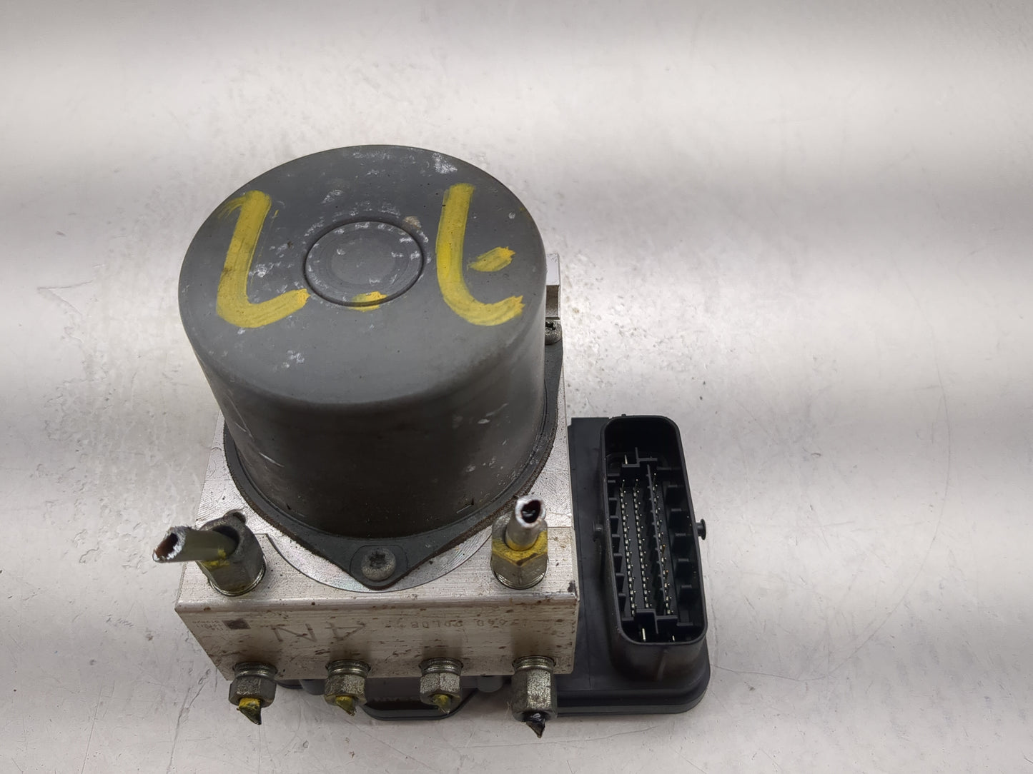 2020 Nissan Maxima ABS Pump Control Module Replacement P/N:47660 9DL0B Fits OEM Used Auto Parts - Oemusedautoparts1.com