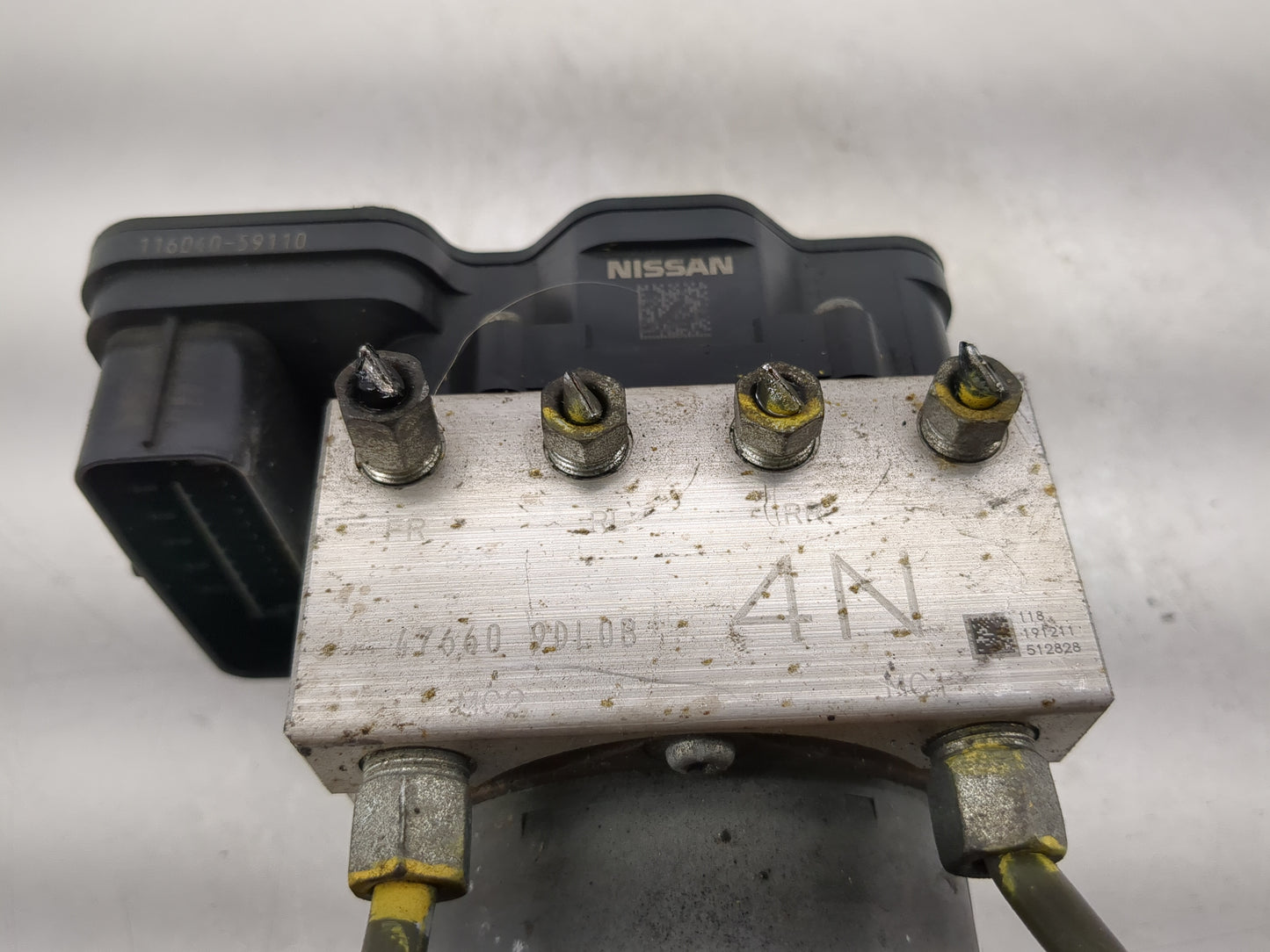 2020 Nissan Maxima ABS Pump Control Module Replacement P/N:47660 9DL0B Fits OEM Used Auto Parts - Oemusedautoparts1.com