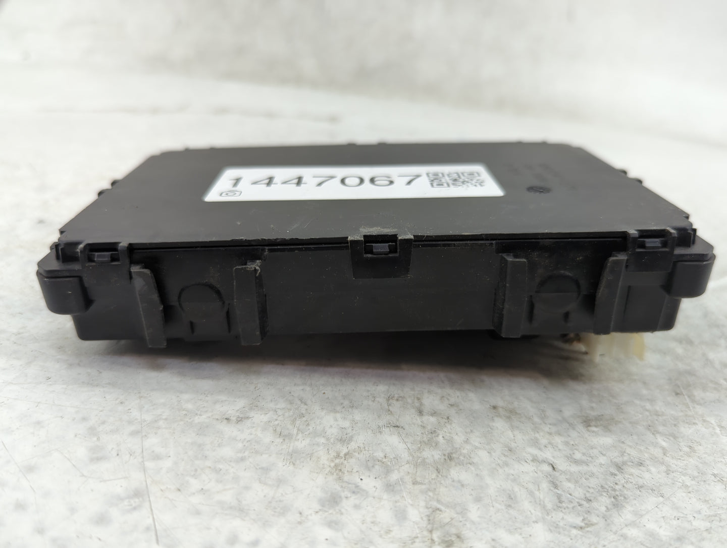 2019-2021 Nissan Maxima Body Control Module Bcm Inner Cabin Fuse Box - Oemusedautoparts1.com