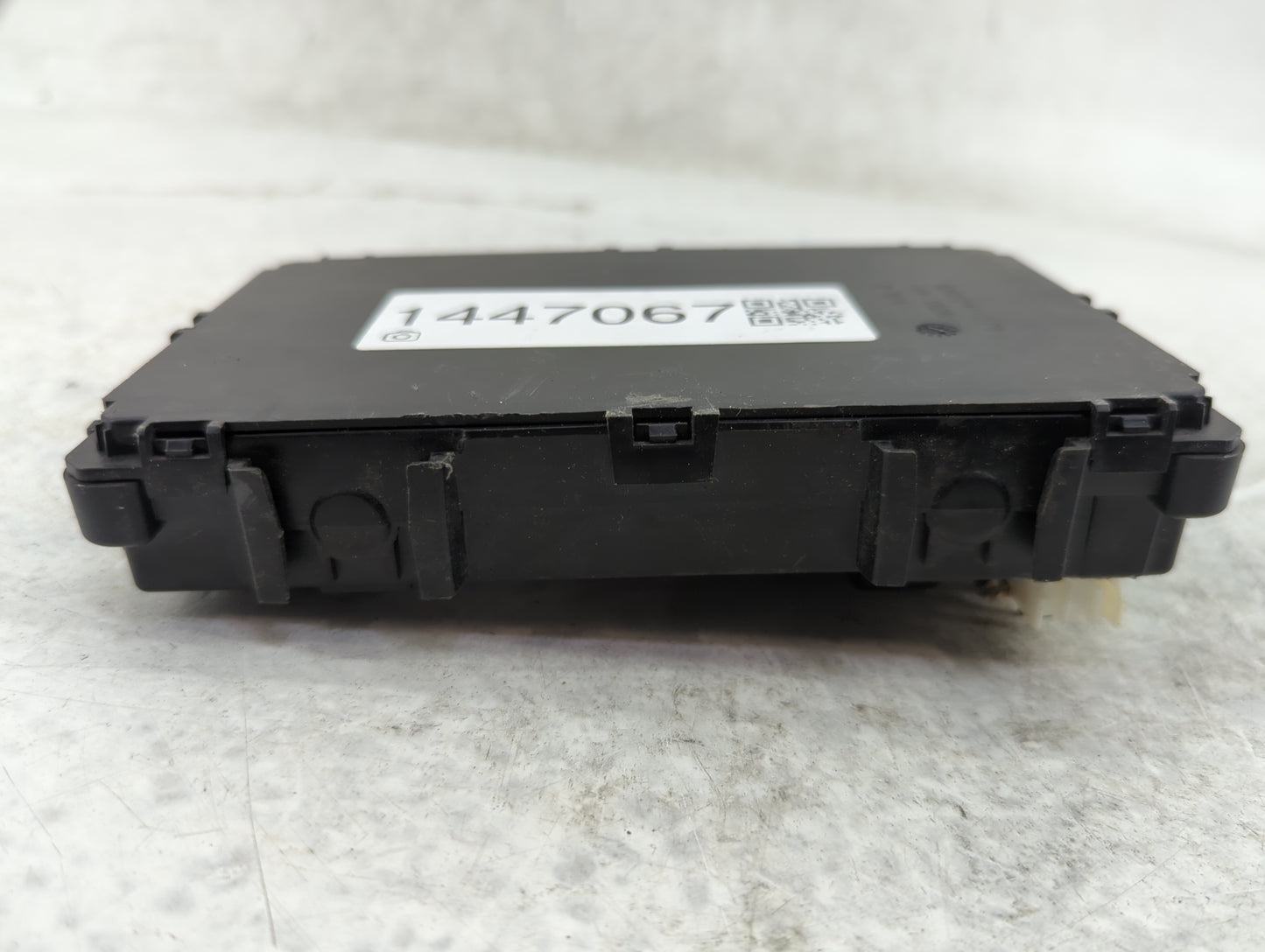 2019-2021 Nissan Maxima Body Control Module Bcm Inner Cabin Fuse Box - Oemusedautoparts1.com