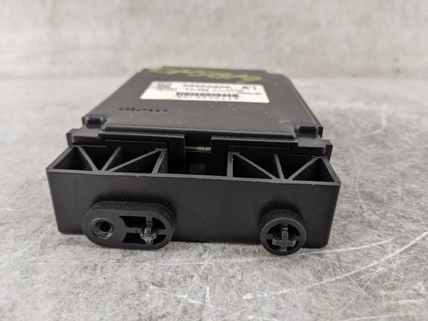 2019-2020 Nissan Maxima Radio AM FM Cd Player Receiver Replacement P/N:277609DJ0B L1P50553 Fits Fits 2019 2020 OEM Used Auto