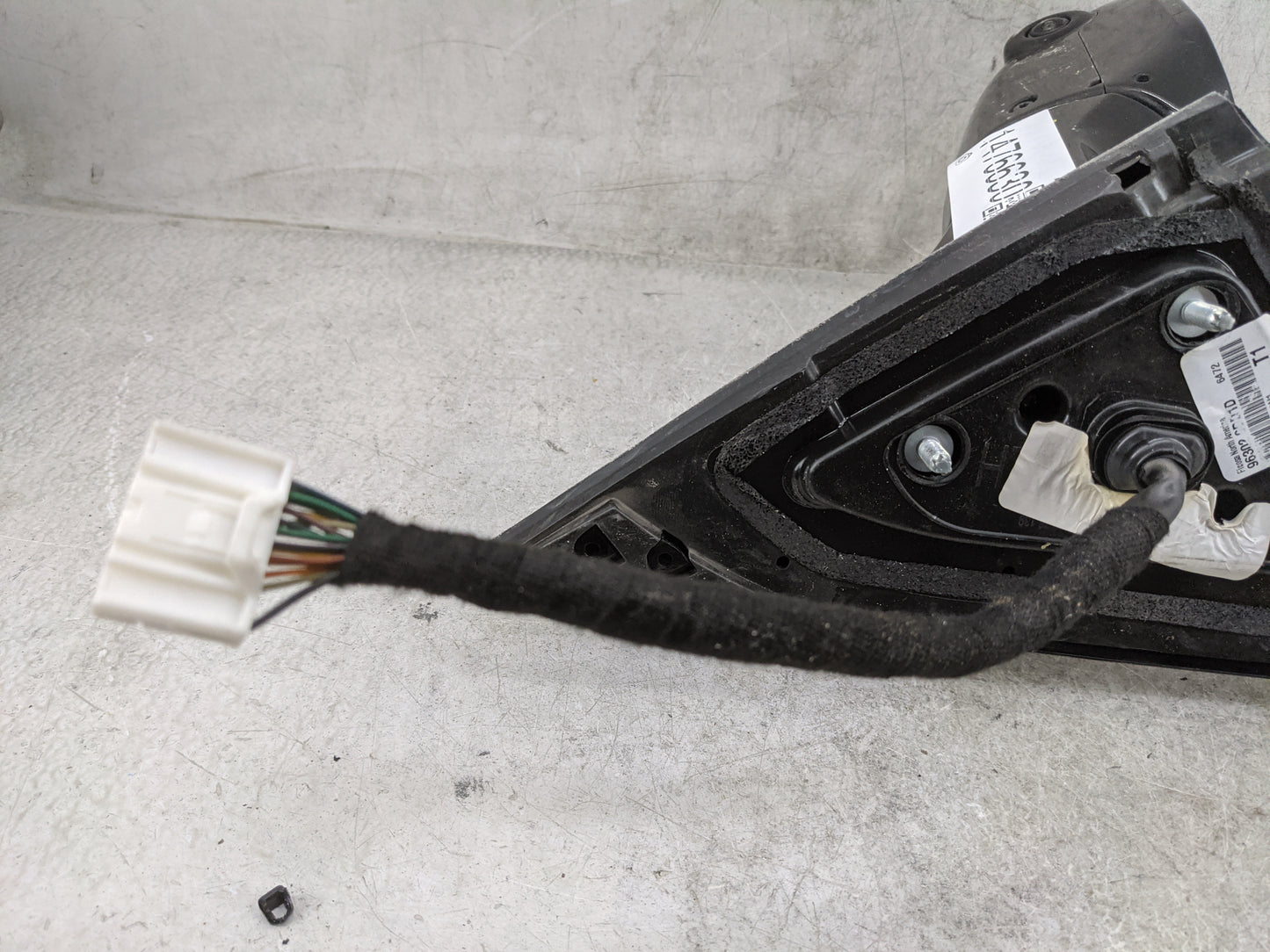 2016-2020 Nissan Maxima Driver Side View Mirror - Left Door Mirror OEM Used - Oemusedautoparts1.com