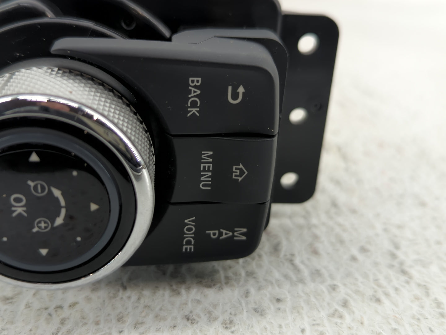 2020 Nissan Maxima Radio Control Panel - Oemusedautoparts1.com