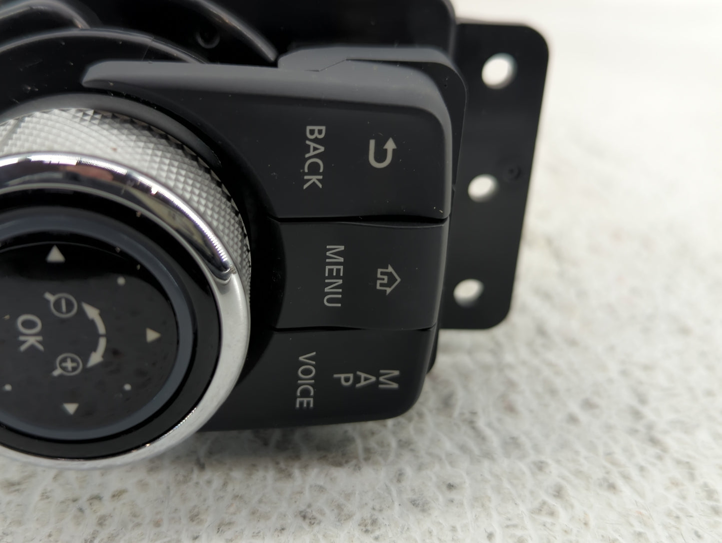 2020 Nissan Maxima Radio Control Panel - Oemusedautoparts1.com