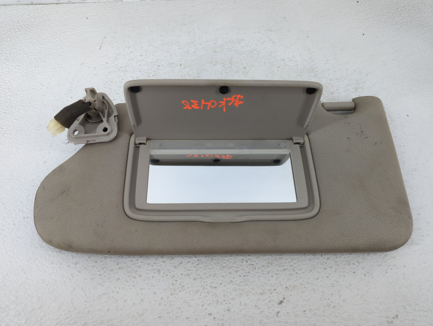 2018-2021 Nissan Maxima Sun Visor Shade Replacement Passenger Right Mirror Fits Fits 2018 2019 2020 2021 OEM Used Auto Parts
