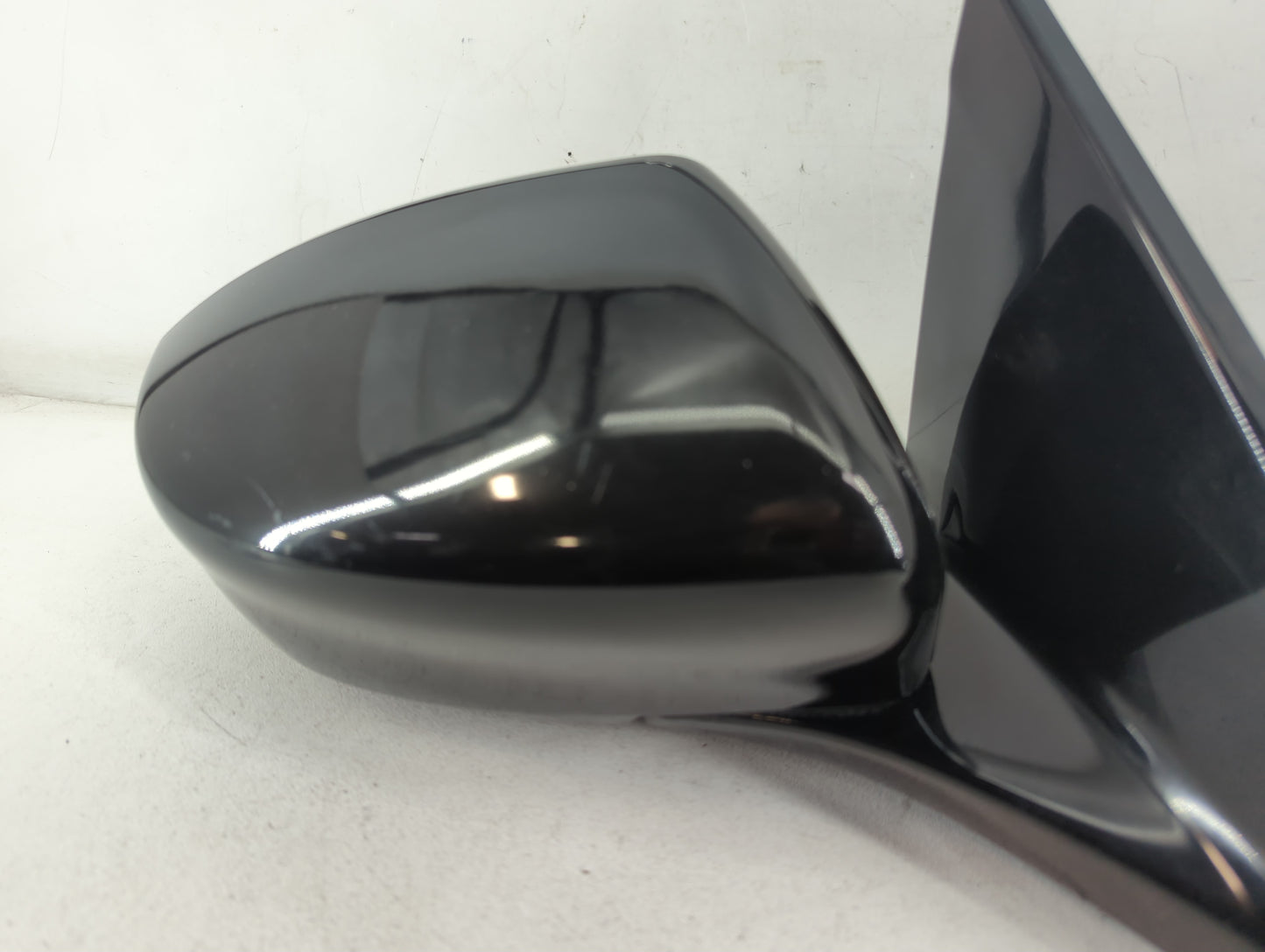 2016-2020 Nissan Maxima Passenger Side View Mirror - Right Door Mirror OEM Used - Oemusedautoparts1.com