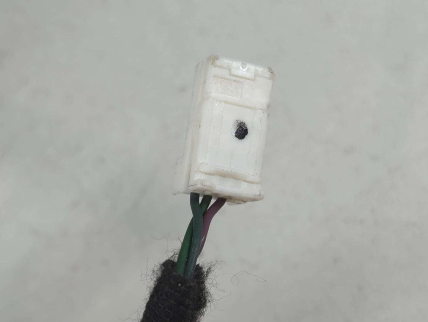 2016-2020 Nissan Maxima Passenger Side View Mirror - Right Door Mirror OEM Used - Oemusedautoparts1.com