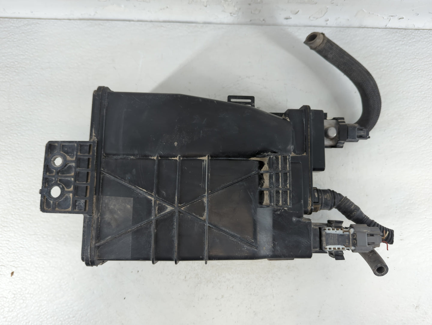 2020 Nissan Maxima Fuel Vapor Charcoal Canister - Oemusedautoparts1.com