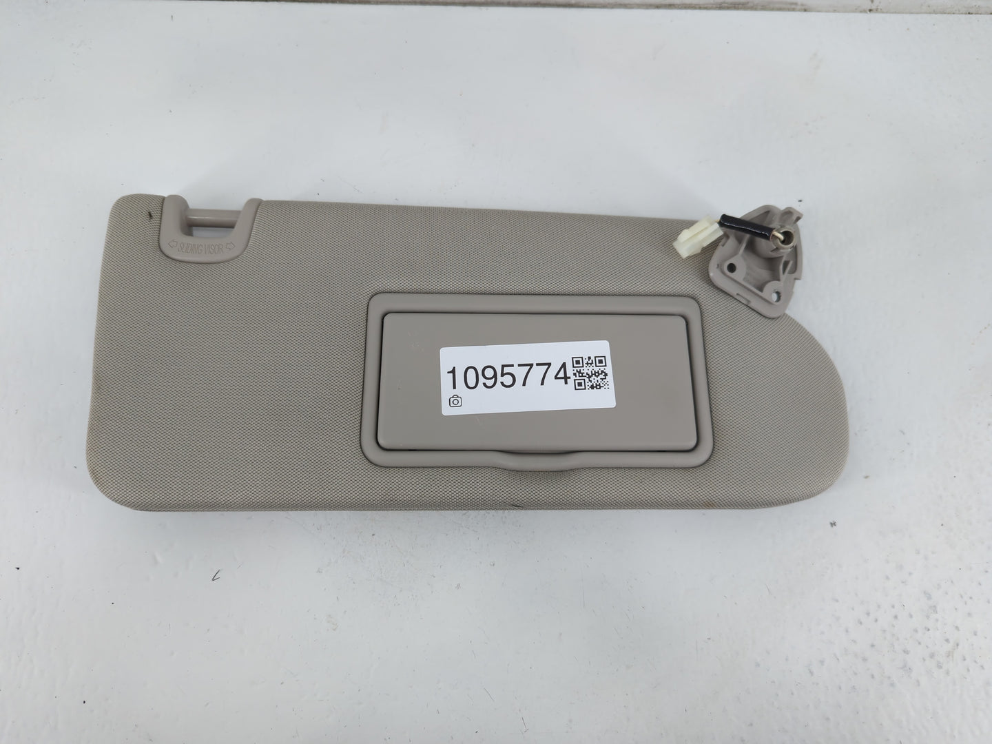 2019-2022 Nissan Murano Sun Visor Shade Replacement Passenger Right Mirror Fits Fits 2019 2020 2021 2022 OEM Used Auto Parts