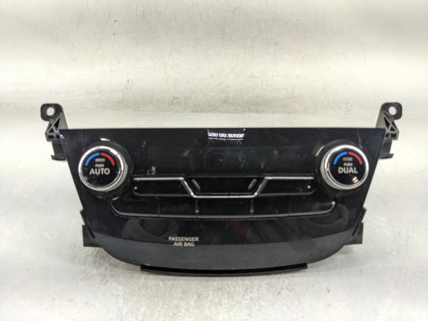 2017-2022 Nissan Murano Climate Control Module Temperature AC/Heater Replacement P/N:27500-9UC1C Fits OEM Used Auto Parts - 