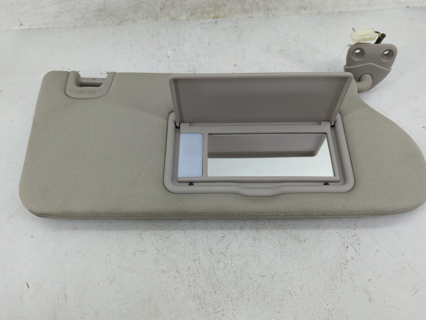 2019-2022 Nissan Murano Sun Visor Shade Replacement Passenger Right Mirror Fits Fits 2019 2020 2021 2022 OEM Used Auto Parts