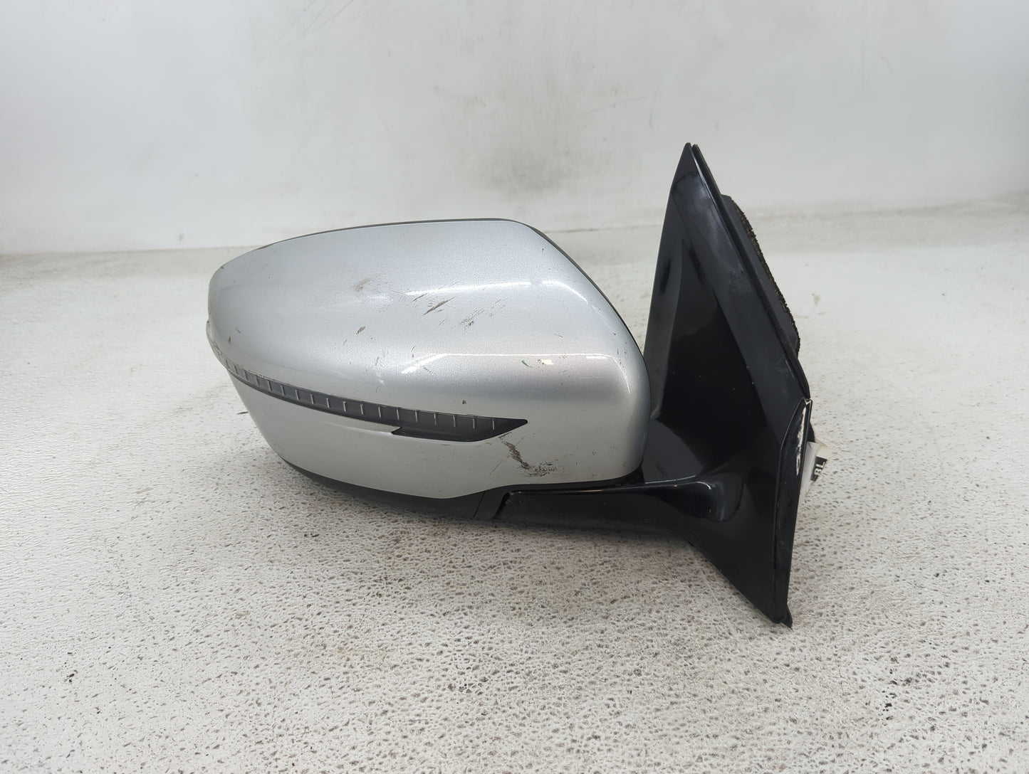 2017-2022 Nissan Murano Passenger Side View Mirror - Right Door Mirror OEM Used - Oemusedautoparts1.com