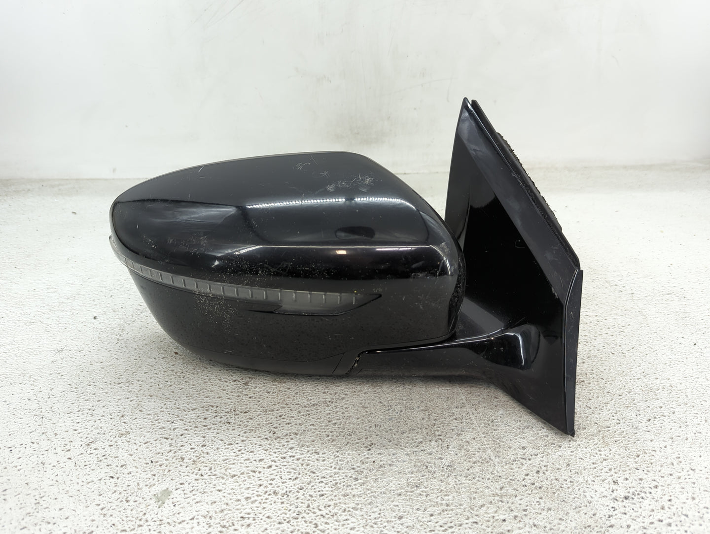 2017-2022 Nissan Murano Passenger Side View Mirror - Right Door Mirror OEM Used - Oemusedautoparts1.com