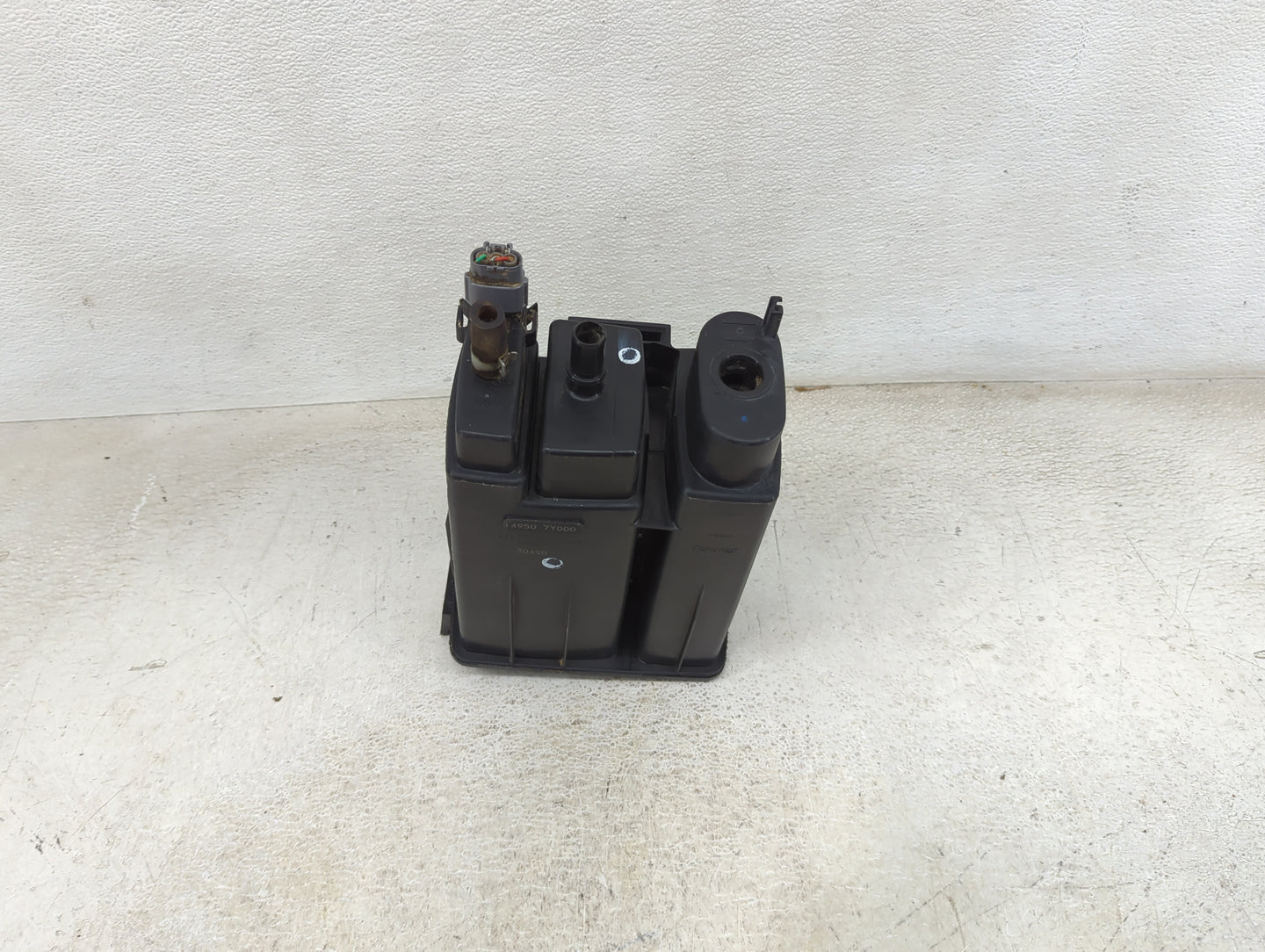 2020 Nissan Murano Fuel Vapor Charcoal Canister - Oemusedautoparts1.com