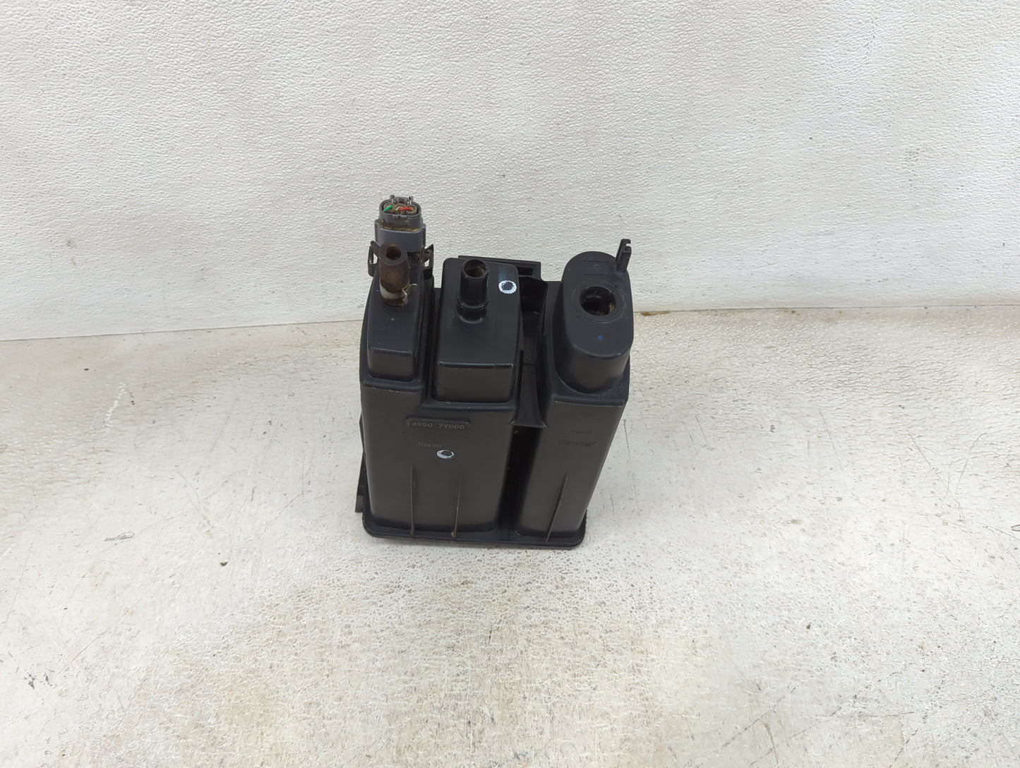 2020 Nissan Murano Fuel Vapor Charcoal Canister - Oemusedautoparts1.com