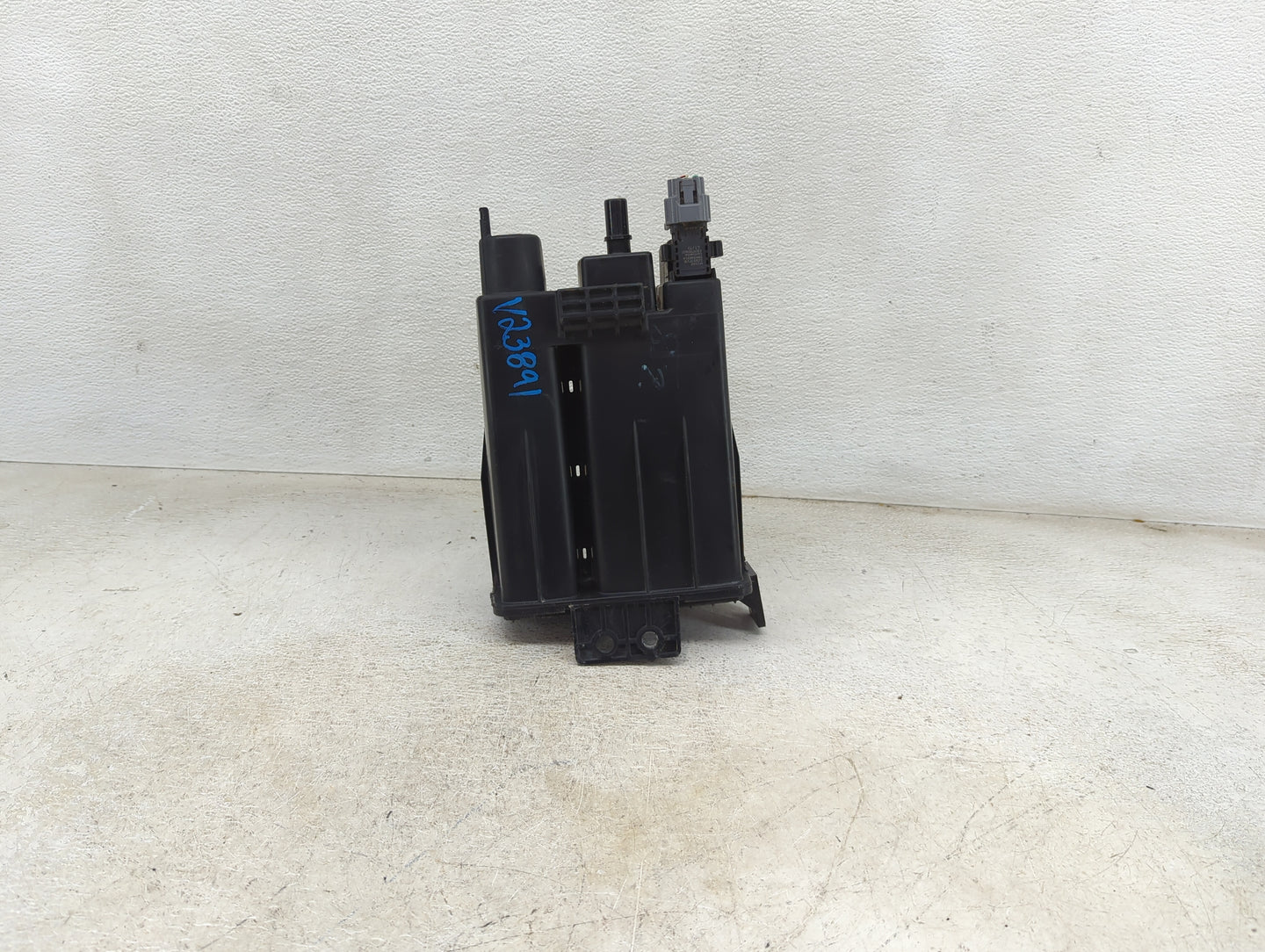 2020 Nissan Murano Fuel Vapor Charcoal Canister - Oemusedautoparts1.com