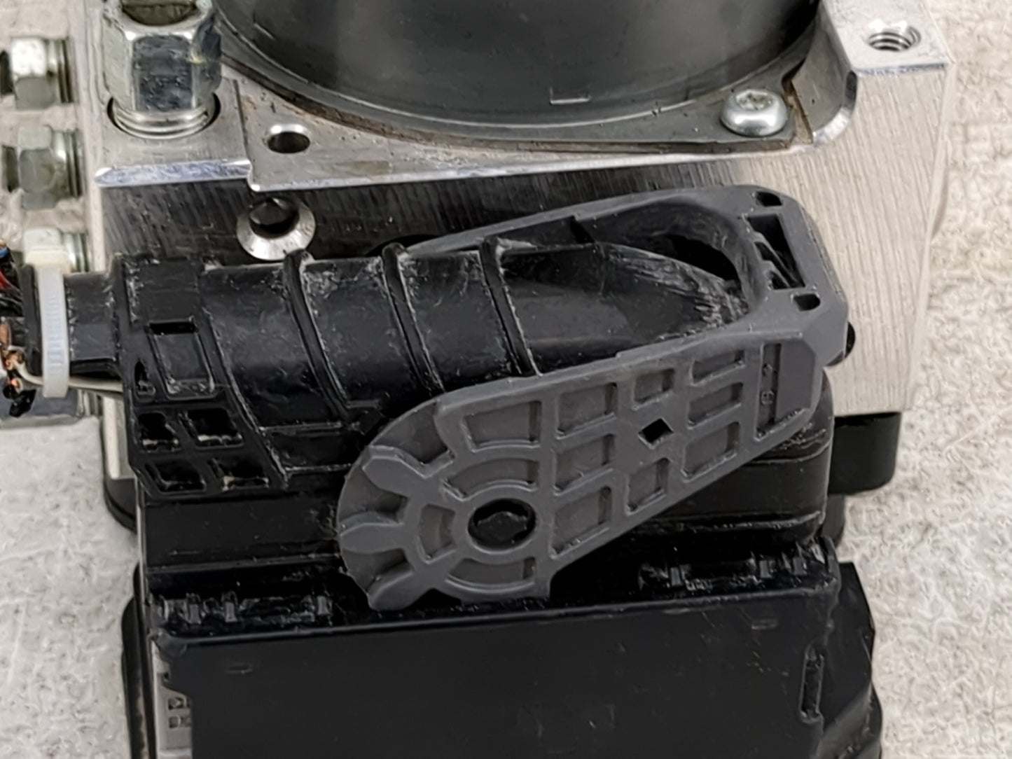 2020 Nissan Murano ABS Pump Control Module Replacement P/N:47660 9UC5D Fits OEM Used Auto Parts - Oemusedautoparts1.com