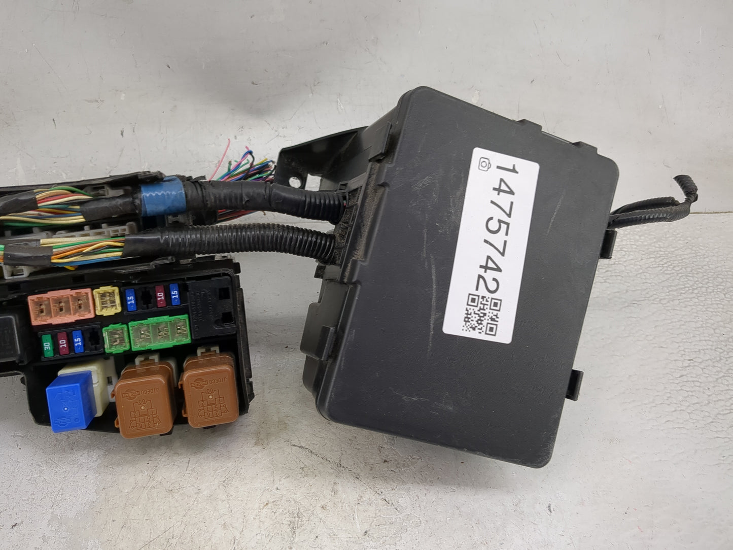 2015-2022 Nissan Murano Fusebox Fuse Box Panel Relay Module Fits Fits 2015 2016 2017 2018 2019 2020 2021 2022 OEM Used Auto 