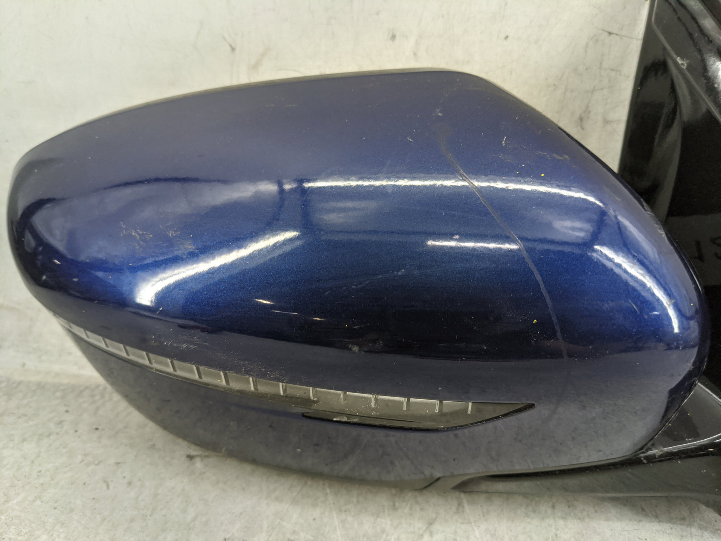 2016-2022 Nissan Murano Passenger Side View Mirror - Right Door Mirror OEM Used - Oemusedautoparts1.com