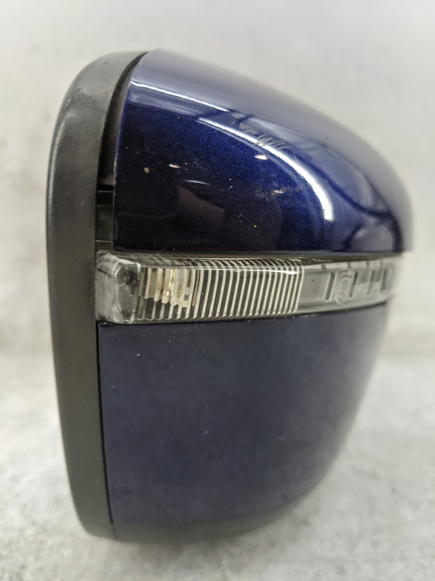 2016-2022 Nissan Murano Passenger Side View Mirror - Right Door Mirror OEM Used - Oemusedautoparts1.com