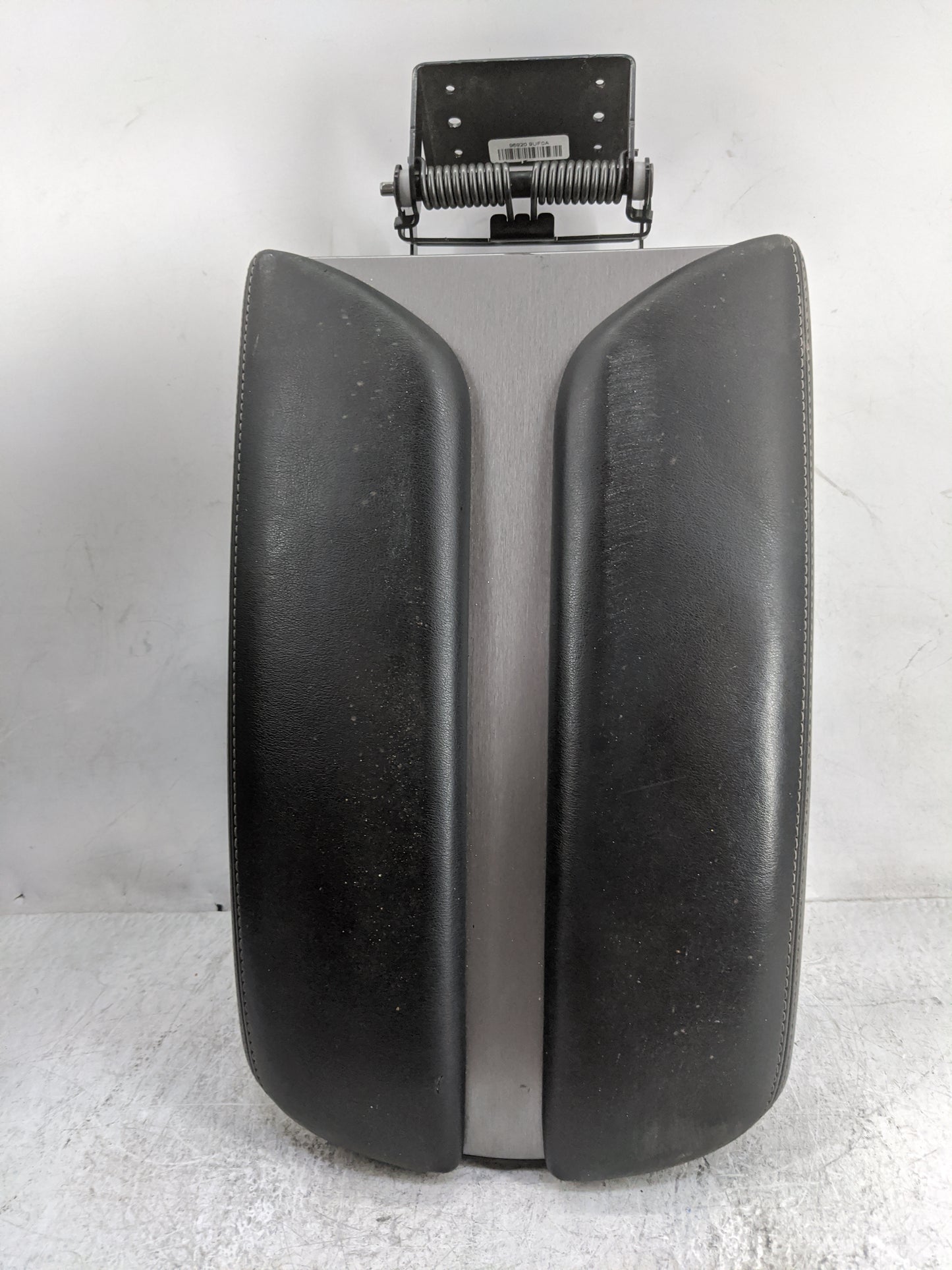 2017-2022 Nissan Murano Center Console Armrest Cover Lid P/N:96920 9UF0A Fits Fits 2017 2018 2019 2020 2021 2022 OEM Used Au