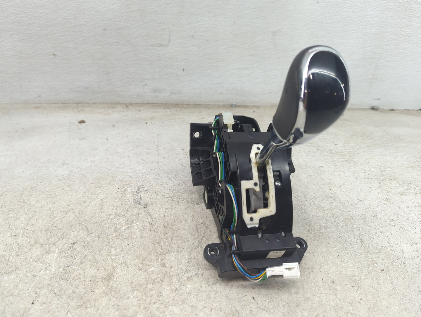 2020 Nissan Murano Floor Console Assembly Shifter - Oemusedautoparts1.com