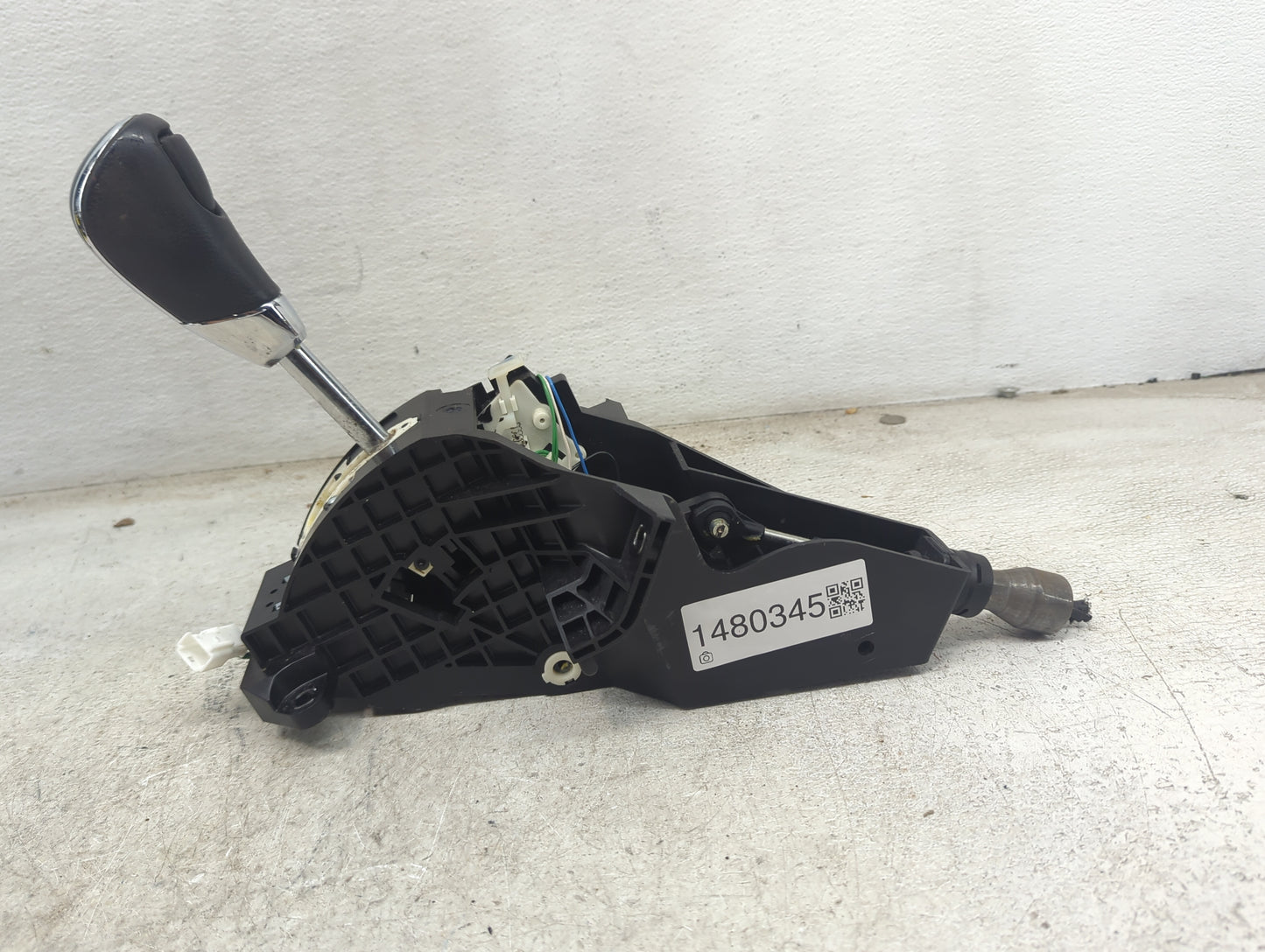 2020 Nissan Murano Floor Console Assembly Shifter - Oemusedautoparts1.com