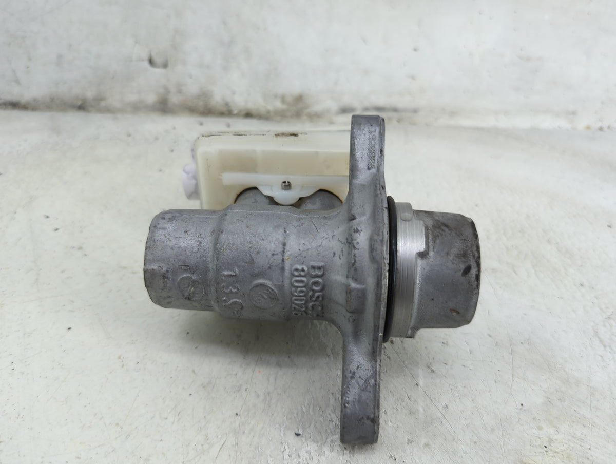 2015-2022 Nissan Murano Brake Master Cylinder 1492290 - Oemusedautoparts1.com