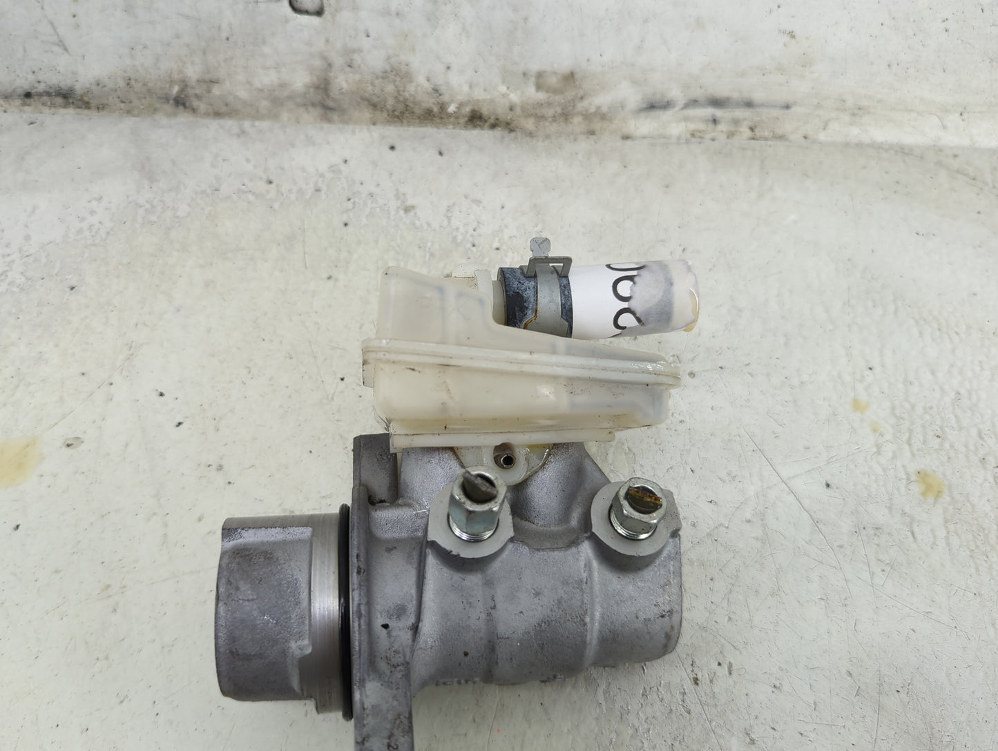 2015-2022 Nissan Murano Brake Master Cylinder 1492290 - Oemusedautoparts1.com