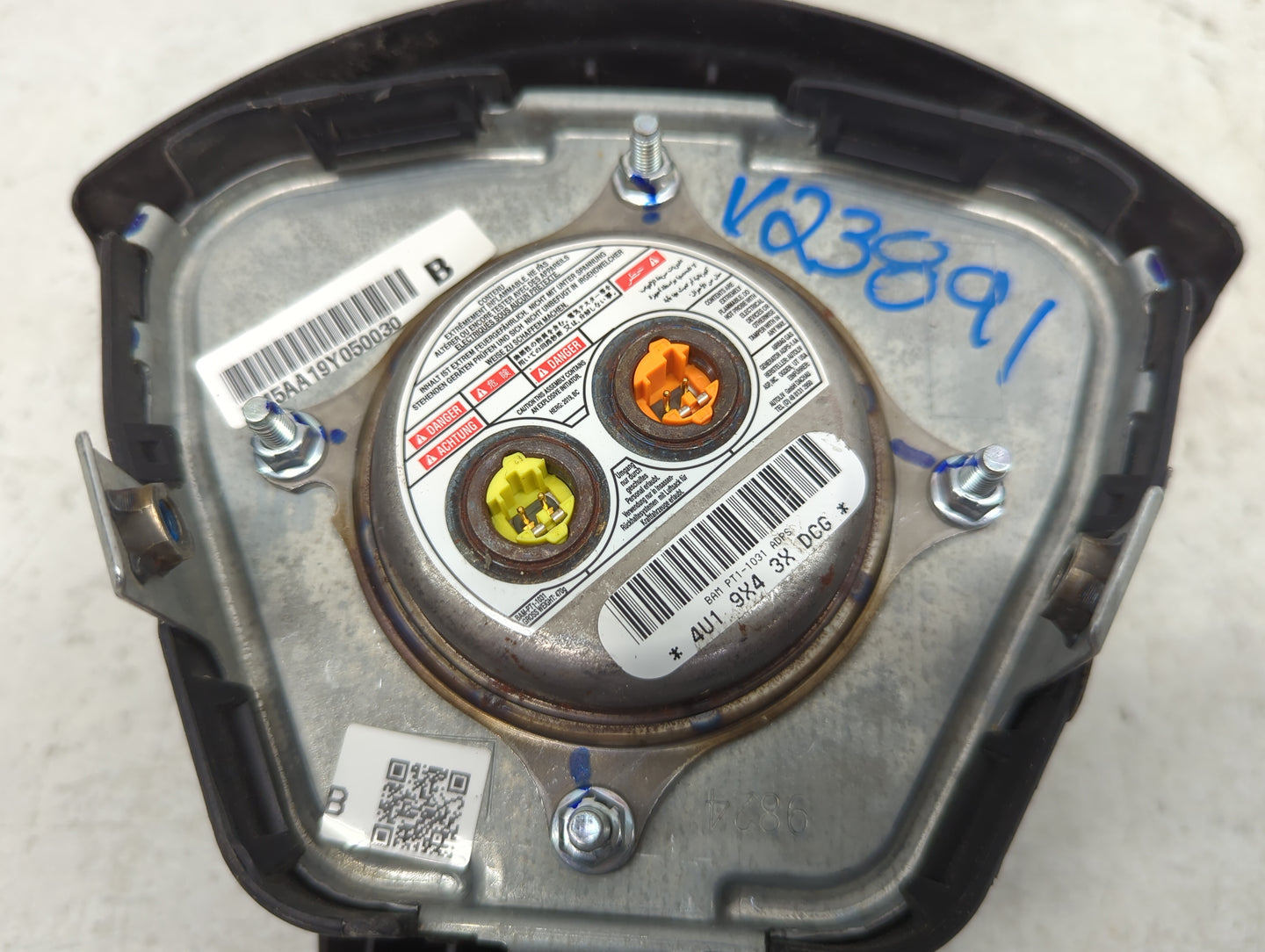 2015-2022 Nissan Murano Air Bag Driver Left Steering Wheel Mounted Black - Oemusedautoparts1.com