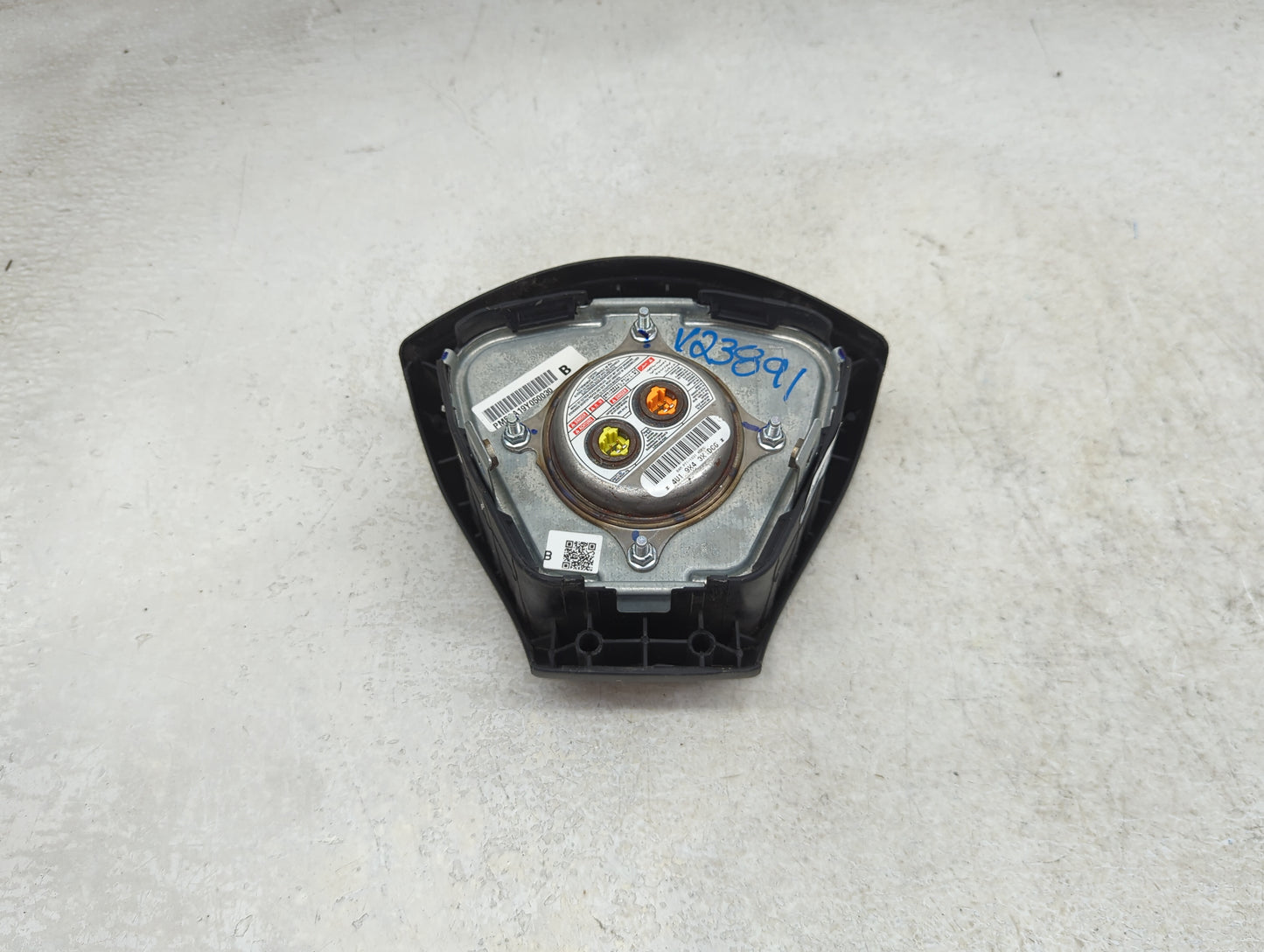 2015-2022 Nissan Murano Air Bag Driver Left Steering Wheel Mounted Black - Oemusedautoparts1.com