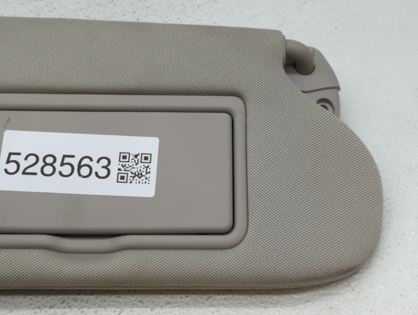 2019-2022 Nissan Murano Sun Visor Shade Replacement Passenger Right Mirror Fits Fits 2019 2020 2021 2022 OEM Used Auto Parts