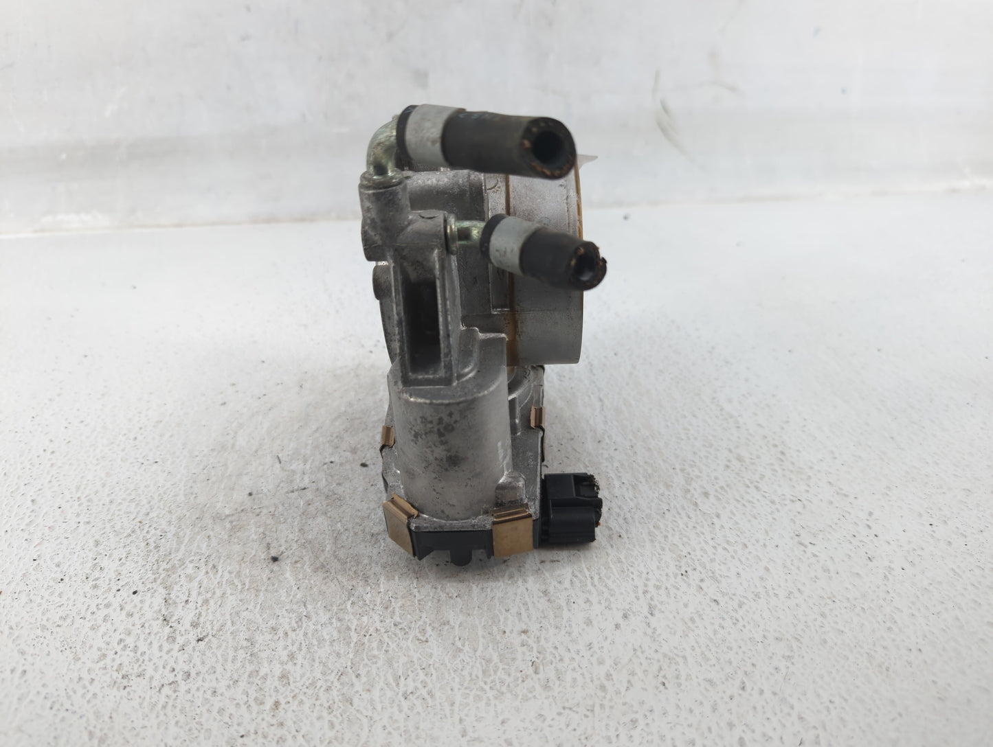 2015-2022 Nissan Murano Throttle Body P/N:RME70-50 Fits Fits 2015 2016 2017 2018 2019 2020 2021 2022 OEM Used Auto Parts - O