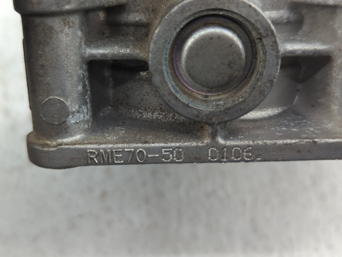 2015-2022 Nissan Murano Throttle Body P/N:RME70-50 Fits Fits 2015 2016 2017 2018 2019 2020 2021 2022 OEM Used Auto Parts - O