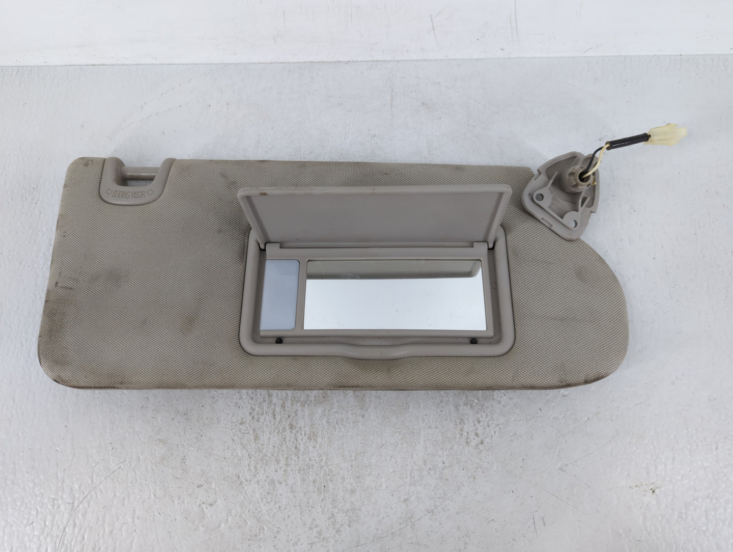 2019-2022 Nissan Murano Sun Visor Shade Replacement Passenger Right Mirror Fits Fits 2019 2020 2021 2022 OEM Used Auto Parts