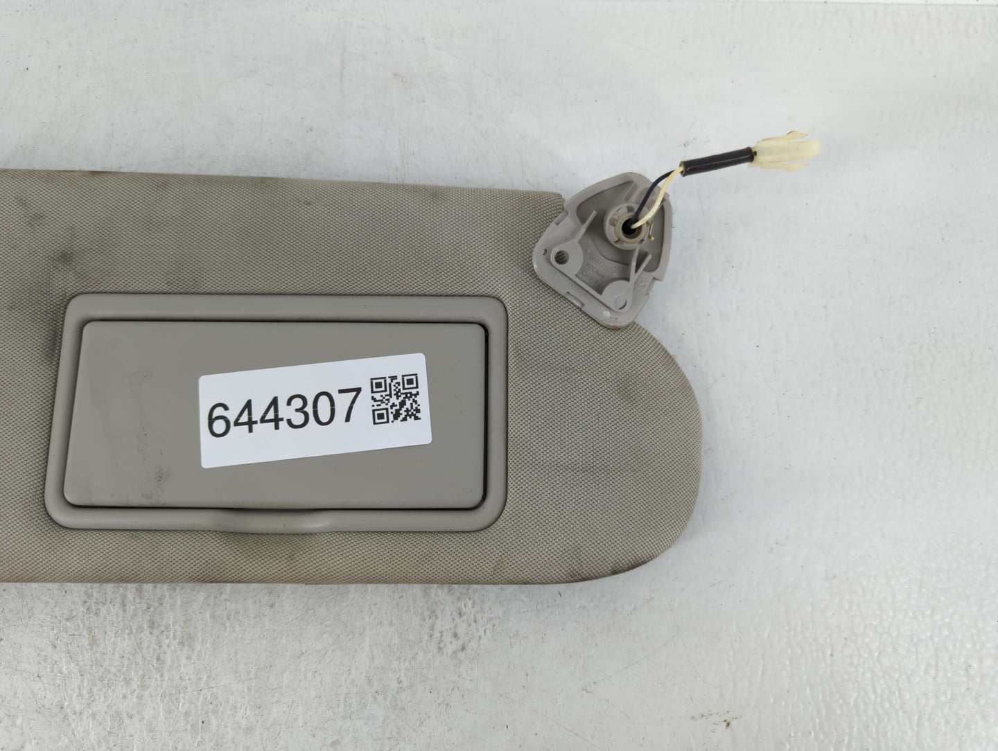 2019-2022 Nissan Murano Sun Visor Shade Replacement Passenger Right Mirror Fits Fits 2019 2020 2021 2022 OEM Used Auto Parts