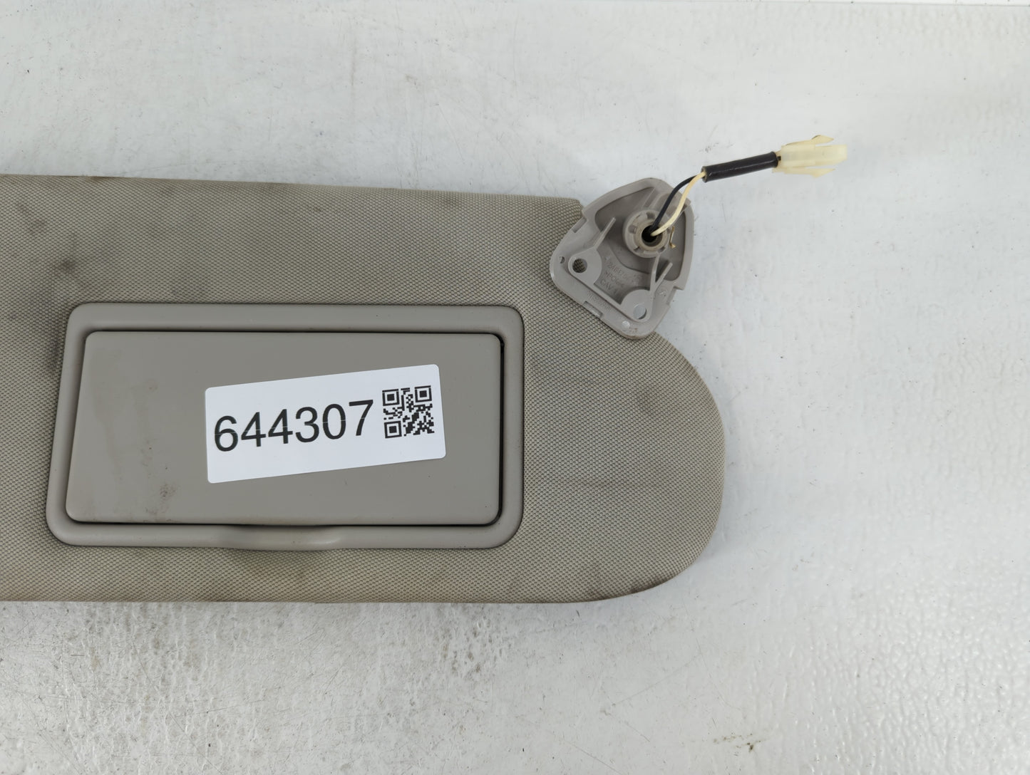 2019-2022 Nissan Murano Sun Visor Shade Replacement Passenger Right Mirror Fits Fits 2019 2020 2021 2022 OEM Used Auto Parts